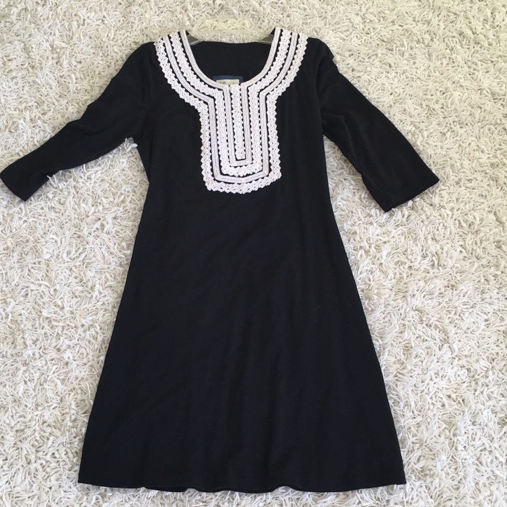 Black Tunic Kaftan shift slight fit flair dress with bold white trim neckline